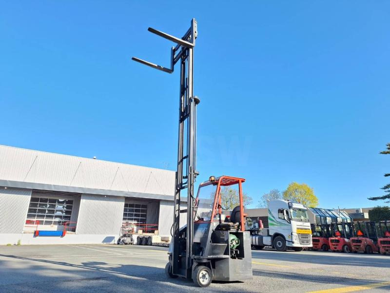 4-way reach truck Amlift AGILIFT 25-12/55: picture 6 4-way reach truck Amlift AGILIFT 25-12/55: picture 6