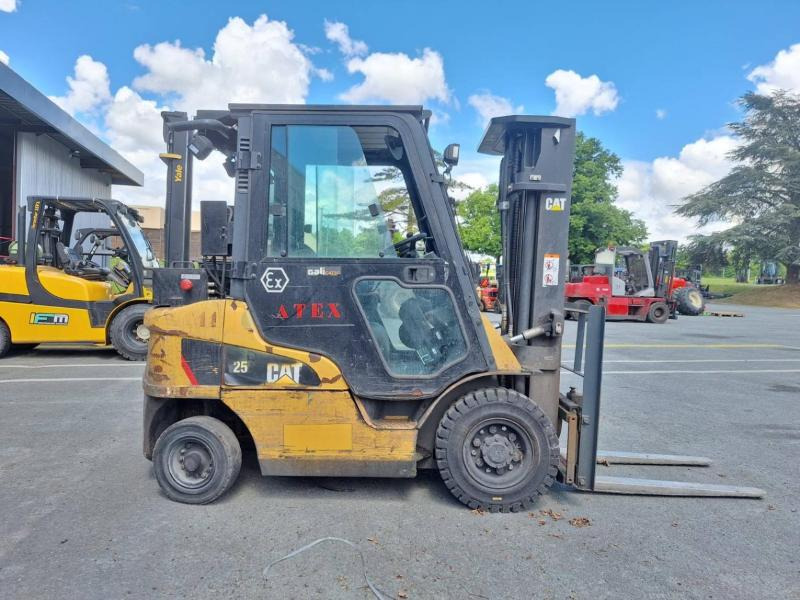 Caterpillar DP25NT - Diesel forklift: picture 3 Caterpillar DP25NT - Diesel forklift: picture 3