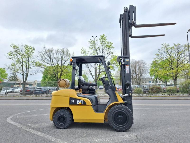 LPG forklift Caterpillar GP35 NTD: picture 11
