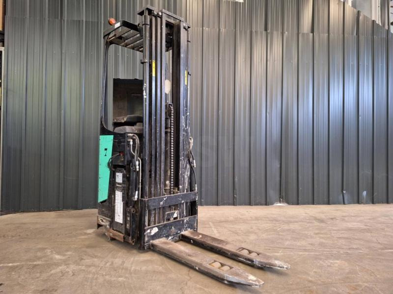 Caterpillar NSR16N - Stacker: picture 2 Caterpillar NSR16N - Stacker: picture 2