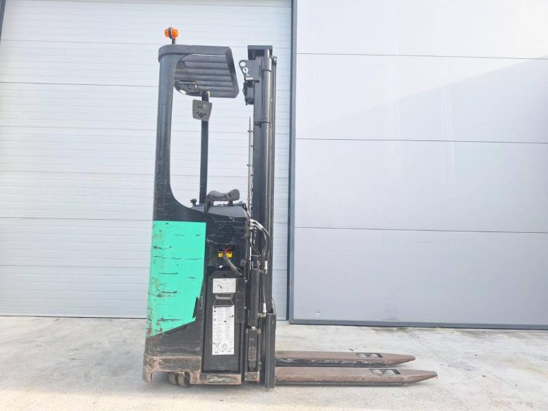 Caterpillar NSR16N - Stacker: picture 3 Caterpillar NSR16N - Stacker: picture 3
