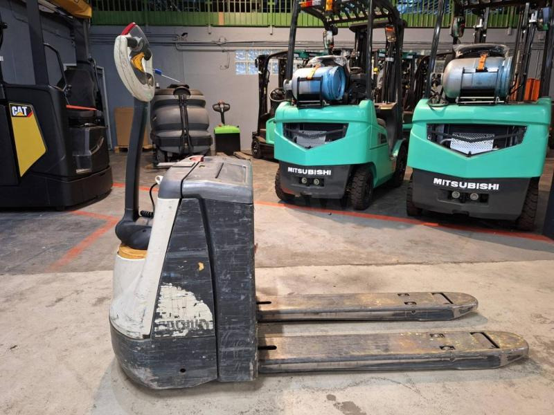 Crown WP3020-2.0 - Pallet truck: picture 3 Crown WP3020-2.0 - Pallet truck: picture 3