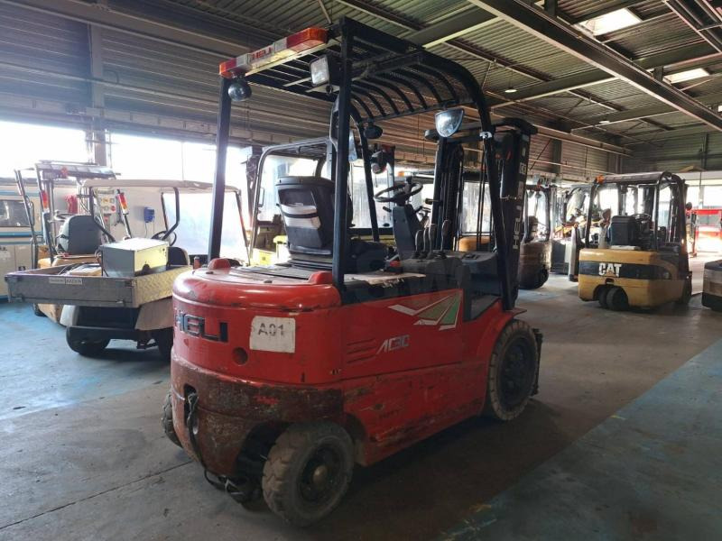 Heli CPD30 - Electric forklift: picture 4 Heli CPD30 - Electric forklift: picture 4