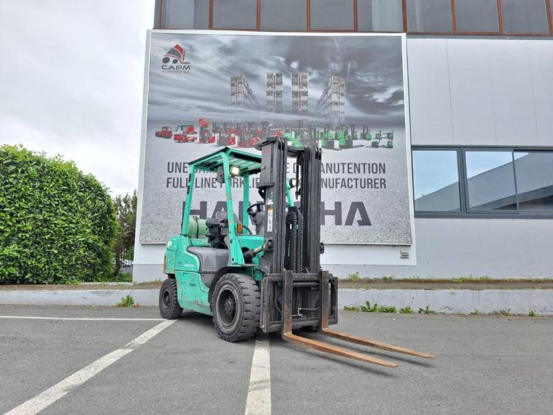 Mitsubishi FG30N - LPG forklift: picture 2 Mitsubishi FG30N - LPG forklift: picture 2
