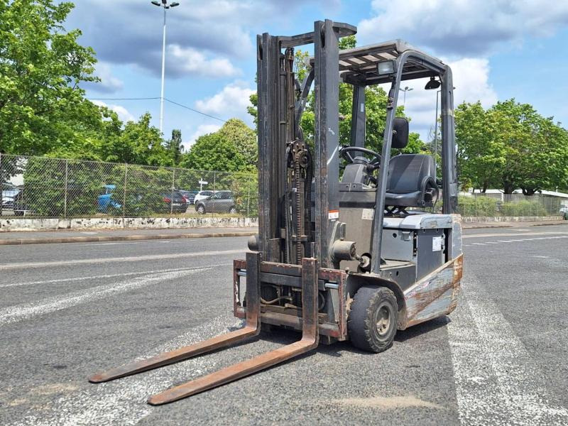Nissan S1N1L130 - Electric forklift: picture 1 Nissan S1N1L130 - Electric forklift: picture 1