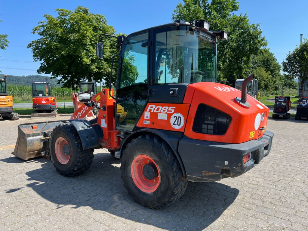 Kubota R 085, Bj 19, 1820 BH, SWE, Schaufel, Gabel - Wheel loader: picture 3 Kubota R 085, Bj 19, 1820 BH, SWE, Schaufel, Gabel - Wheel loader: picture 3