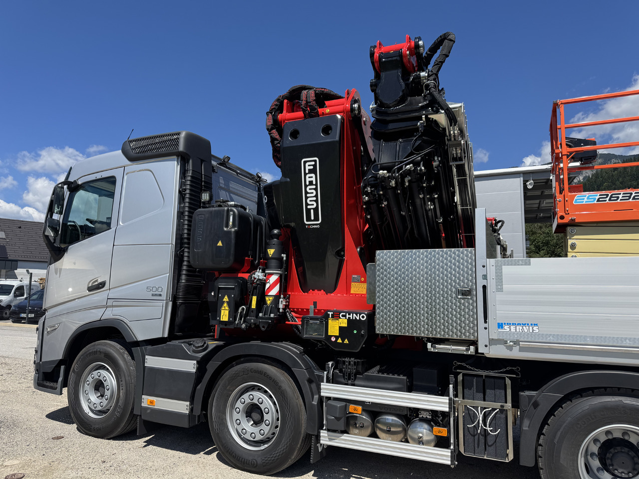 VOLVO Hiab Palfinger Fassi F1450-8 JIB-6, Fassi F1750-8 JIB-6 - Crane truck: picture 3 VOLVO Hiab Palfinger Fassi F1450-8 JIB-6, Fassi F1750-8 JIB-6 - Crane truck: picture 3