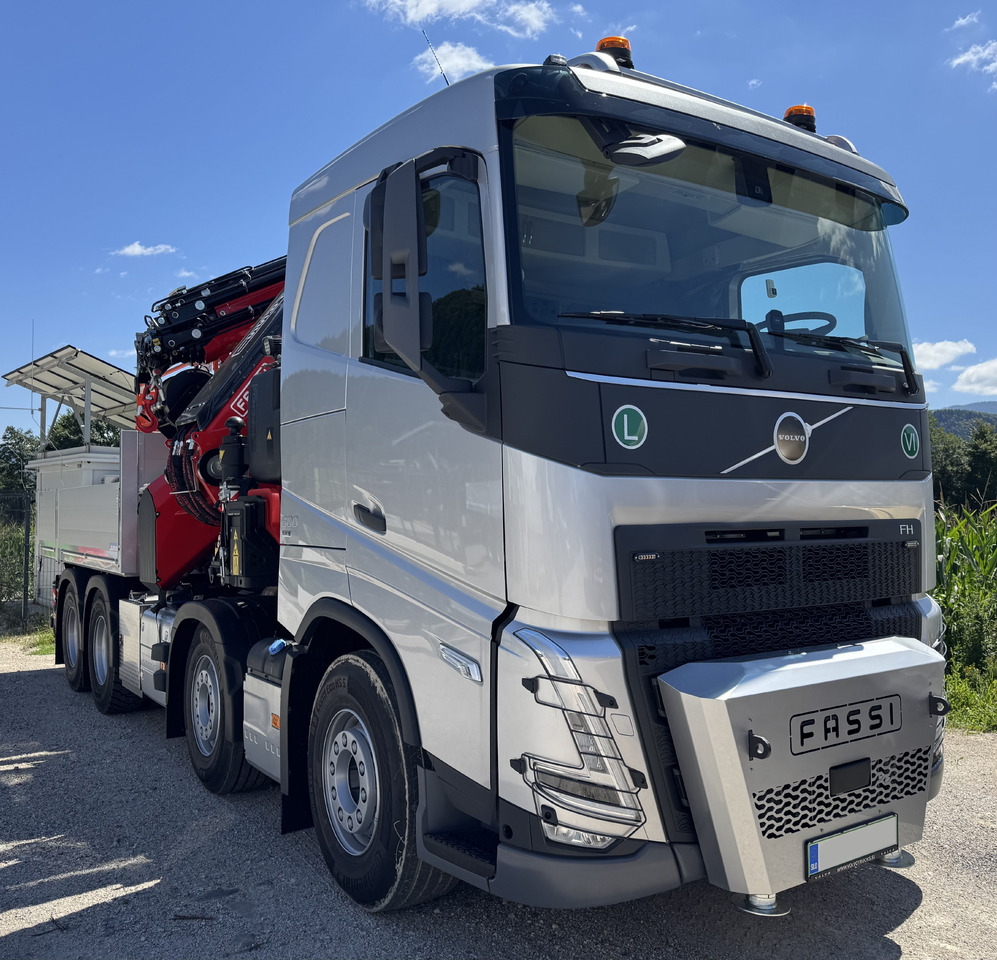 VOLVO Hiab Palfinger Fassi F1450 - Crane truck: picture 2 VOLVO Hiab Palfinger Fassi F1450 - Crane truck: picture 2