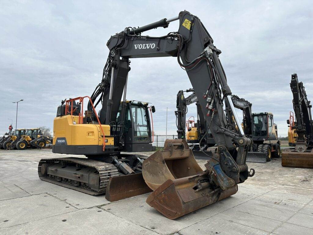 Volvo ECR235EL - Crawler excavator: picture 1 Volvo ECR235EL - Crawler excavator: picture 1