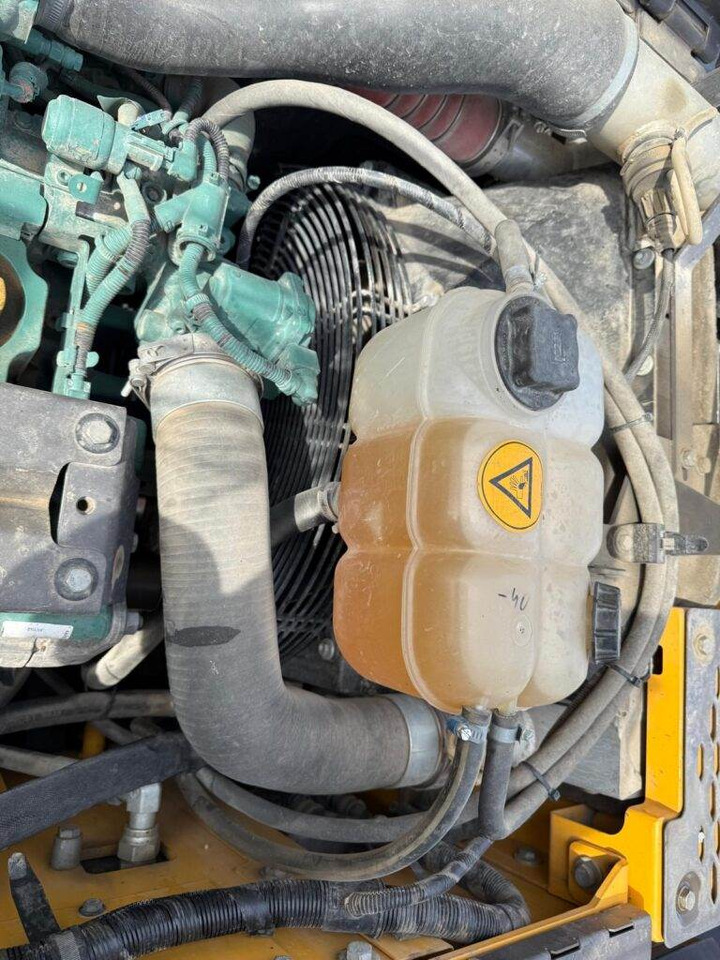 Wheel excavator Volvo EWR150E: picture 10