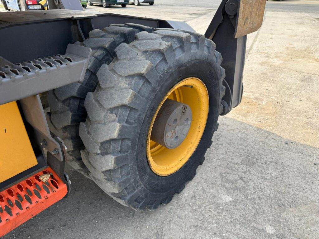 Wheel excavator Volvo EWR150E: picture 12