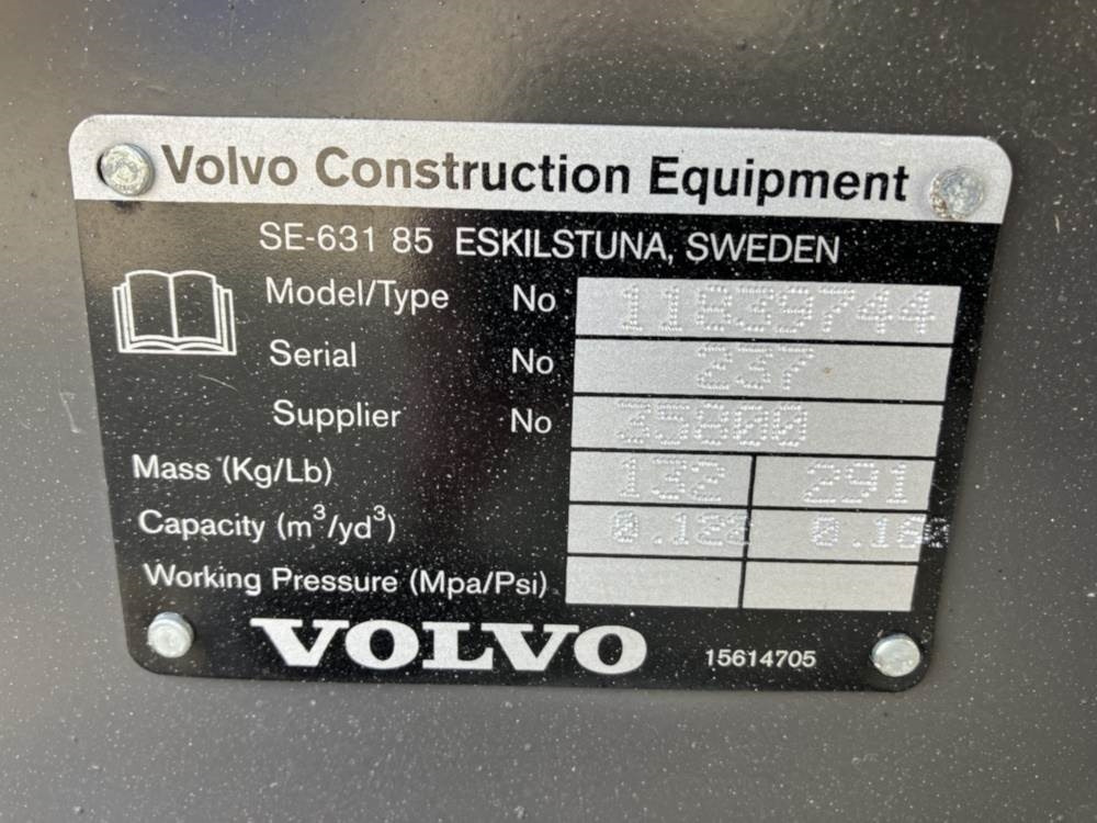 Volvo Tieflöffel mit Zähnen - Backhoe loader: picture 3 Volvo Tieflöffel mit Zähnen - Backhoe loader: picture 3