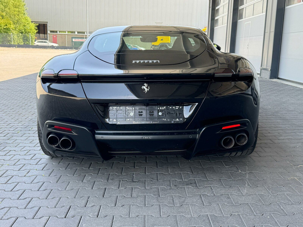 Ferrari Roma Coupe Schwarz - Car: picture 3 Ferrari Roma Coupe Schwarz - Car: picture 3