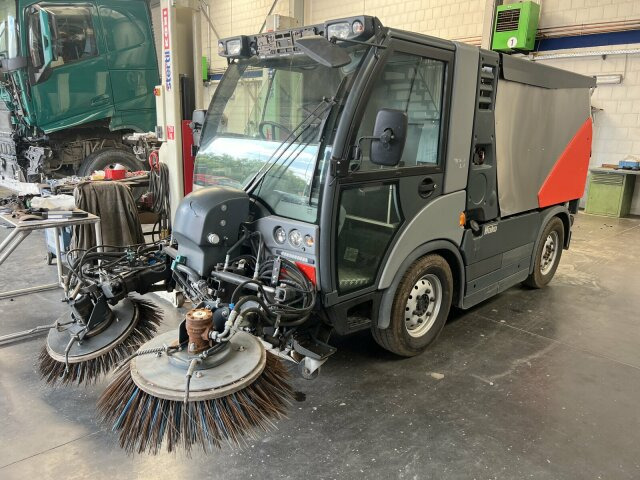 Hako Citymaster CM 2200 Kehrmaschine 2 m³ - Road sweeper: picture 1 Hako Citymaster CM 2200 Kehrmaschine 2 m³ - Road sweeper: picture 1