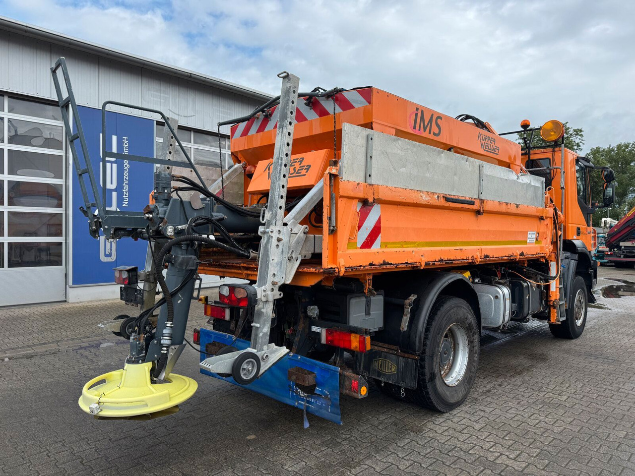 Iveco TRAKKER Kipper Kran TEREX 85.2 Winterdienst - Tipper, Crane truck: picture 4 Iveco TRAKKER Kipper Kran TEREX 85.2 Winterdienst - Tipper, Crane truck: picture 4