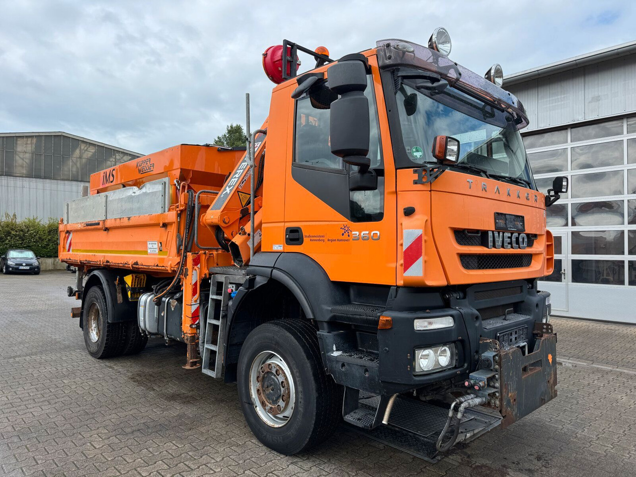 Iveco TRAKKER Kipper Kran TEREX 85.2 Winterdienst - Crane truck: picture 1 Iveco TRAKKER Kipper Kran TEREX 85.2 Winterdienst - Crane truck: picture 1
