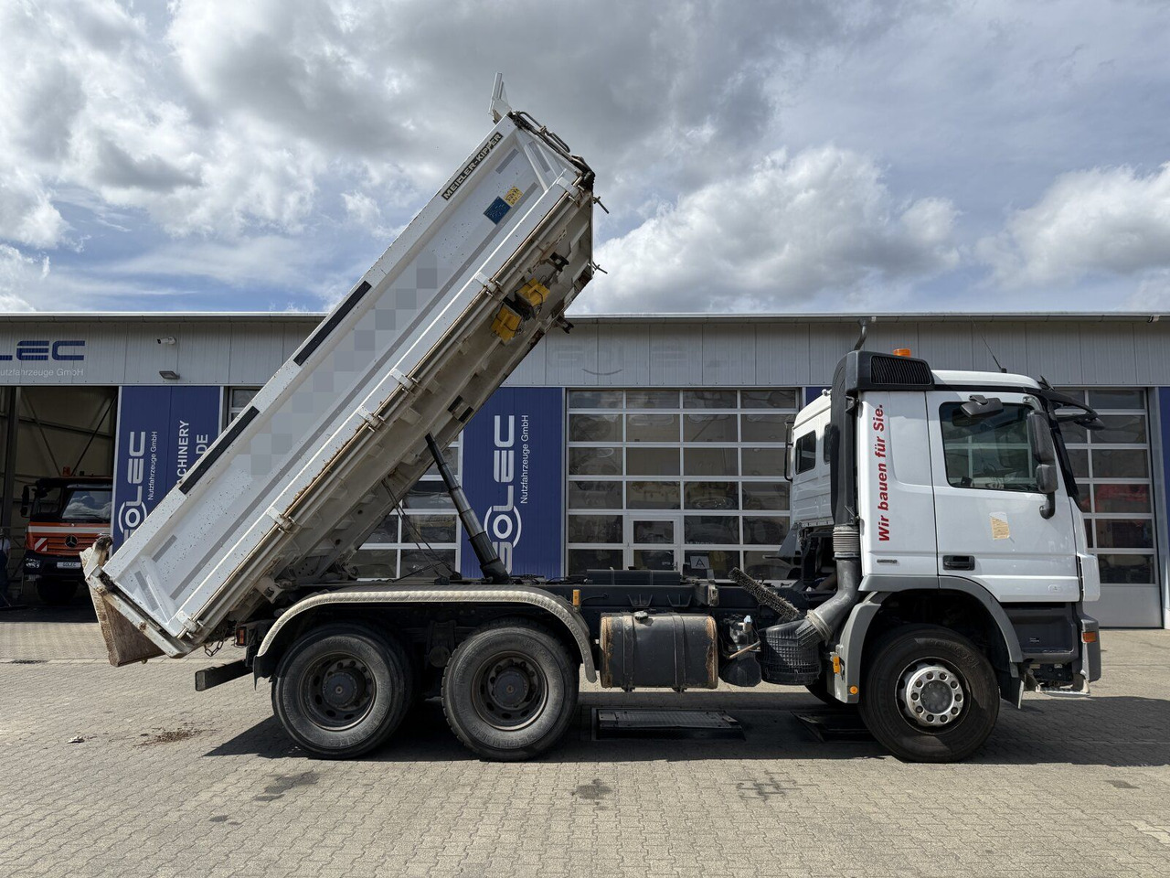 Mercedes-Benz ACTROS 26.440 6x4 Meiller Kipper Retarder - Tipper: picture 4 Mercedes-Benz ACTROS 26.440 6x4 Meiller Kipper Retarder - Tipper: picture 4