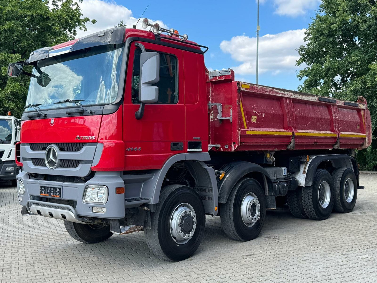 Mercedes-Benz ACTROS 4144 8x6 EURO5 Kipper mit Bordmatik - Tipper: picture 1 Mercedes-Benz ACTROS 4144 8x6 EURO5 Kipper mit Bordmatik - Tipper: picture 1