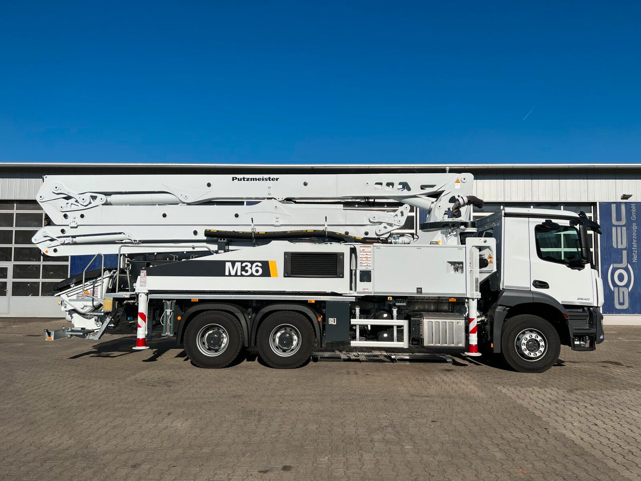 Mercedes-Benz AROCS 2640 6x4 E6 Betonpumpe Putzmeister 36-4 M - Concrete pump truck: picture 3 Mercedes-Benz AROCS 2640 6x4 E6 Betonpumpe Putzmeister 36-4 M - Concrete pump truck: picture 3