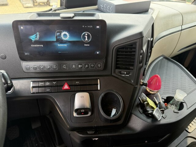 Mercedes-Benz ACTROS 1846 4x4 HAD Eur 6 Kipphydraulik Retarder - Tractor unit: picture 3 Mercedes-Benz ACTROS 1846 4x4 HAD Eur 6 Kipphydraulik Retarder - Tractor unit: picture 3