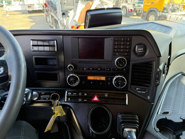 Mercedes-Benz Actros 1845 LS SZM 4x2 Kipphydraulik Retarder - Tractor unit: picture 3 Mercedes-Benz Actros 1845 LS SZM 4x2 Kipphydraulik Retarder - Tractor unit: picture 3