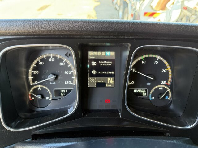 Mercedes-Benz Actros 1845 LS SZM 4x2 Kipphydraulik Retarder - Tractor unit: picture 2 Mercedes-Benz Actros 1845 LS SZM 4x2 Kipphydraulik Retarder - Tractor unit: picture 2