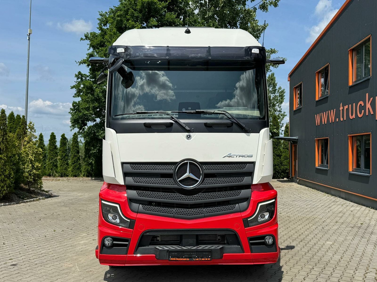 Mercedes-Benz Actros 1846 Euro 6 SZM Retarder - Tractor unit: picture 3 Mercedes-Benz Actros 1846 Euro 6 SZM Retarder - Tractor unit: picture 3