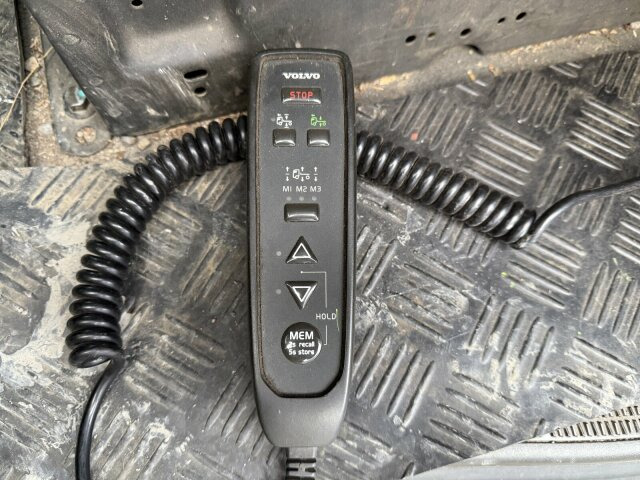 Volvo FH 510 8x4 Holztransporter Kran PENZ *Anhänger - Log truck, Crane truck: picture 4 Volvo FH 510 8x4 Holztransporter Kran PENZ *Anhänger - Log truck, Crane truck: picture 4