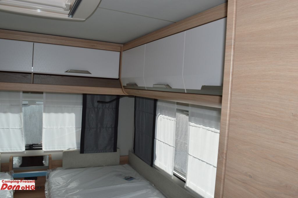 Caravan Knaus Südwind 540 UE Black Selection Elektrische Fußbo: picture 10 Caravan Knaus Südwind 540 UE Black Selection Elektrische Fußbo: picture 10