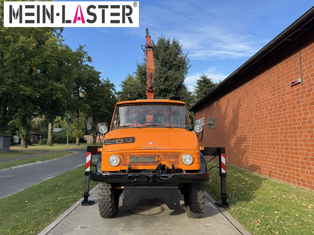 Crane truck, Dropside/ Flatbed truck Unimog U 1100 Atlas AK 3006 nur 14.215 km-1. Hand: picture 16 Crane truck, Dropside/ Flatbed truck Unimog U 1100 Atlas AK 3006 nur 14.215 km-1. Hand: picture 16