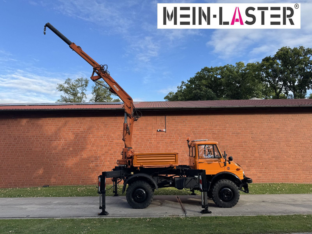 Crane truck, Dropside/ Flatbed truck Unimog U 1100 Atlas AK 3006 nur 14.215 km-1. Hand: picture 17 Crane truck, Dropside/ Flatbed truck Unimog U 1100 Atlas AK 3006 nur 14.215 km-1. Hand: picture 17