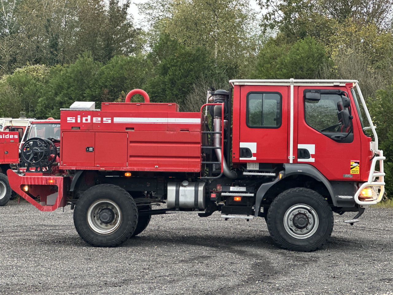 Fire truck RENAULT Midlum 220 4x4: picture 8 Fire truck RENAULT Midlum 220 4x4: picture 8
