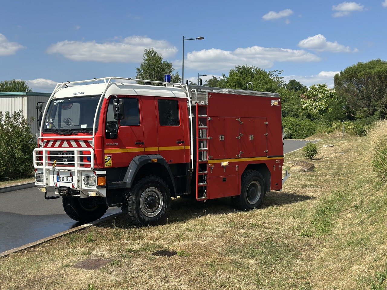 SHACMAN LE. 18-220 - Tank truck: picture 4 SHACMAN LE. 18-220 - Tank truck: picture 4