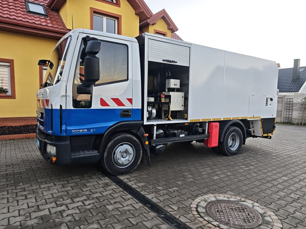 IVECO Eurocargo + IRIDE BIN WASHER CLEANER RHodέla Containerreiniger - Garbage truck: picture 3 IVECO Eurocargo + IRIDE BIN WASHER CLEANER RHodέla Containerreiniger - Garbage truck: picture 3