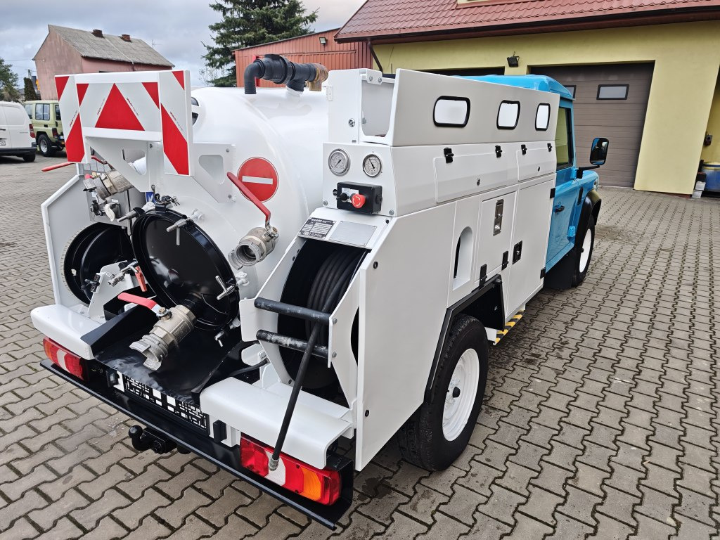 Vacuum truck Land Rover Defender VAACUM truck canalisation cleaner 4x4: picture 13