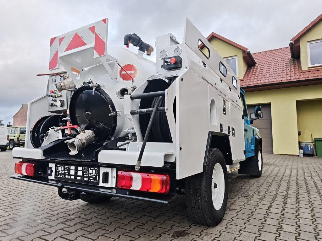 Vacuum truck Land Rover Defender VAACUM truck canalisation cleaner 4x4: picture 12