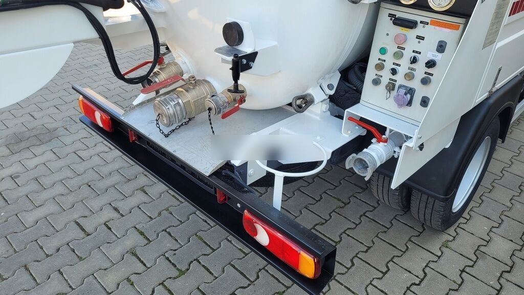 Vacuum truck Renault Maxity 140dxi HUVER COMBI: picture 12