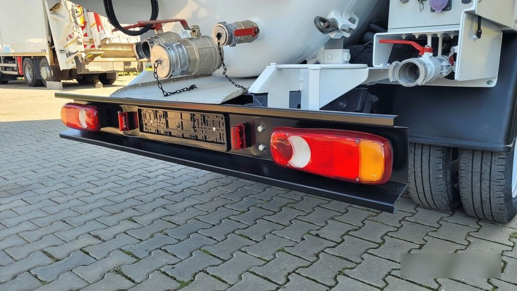 Vacuum truck Renault Maxity 140dxi HUVER COMBI: picture 11