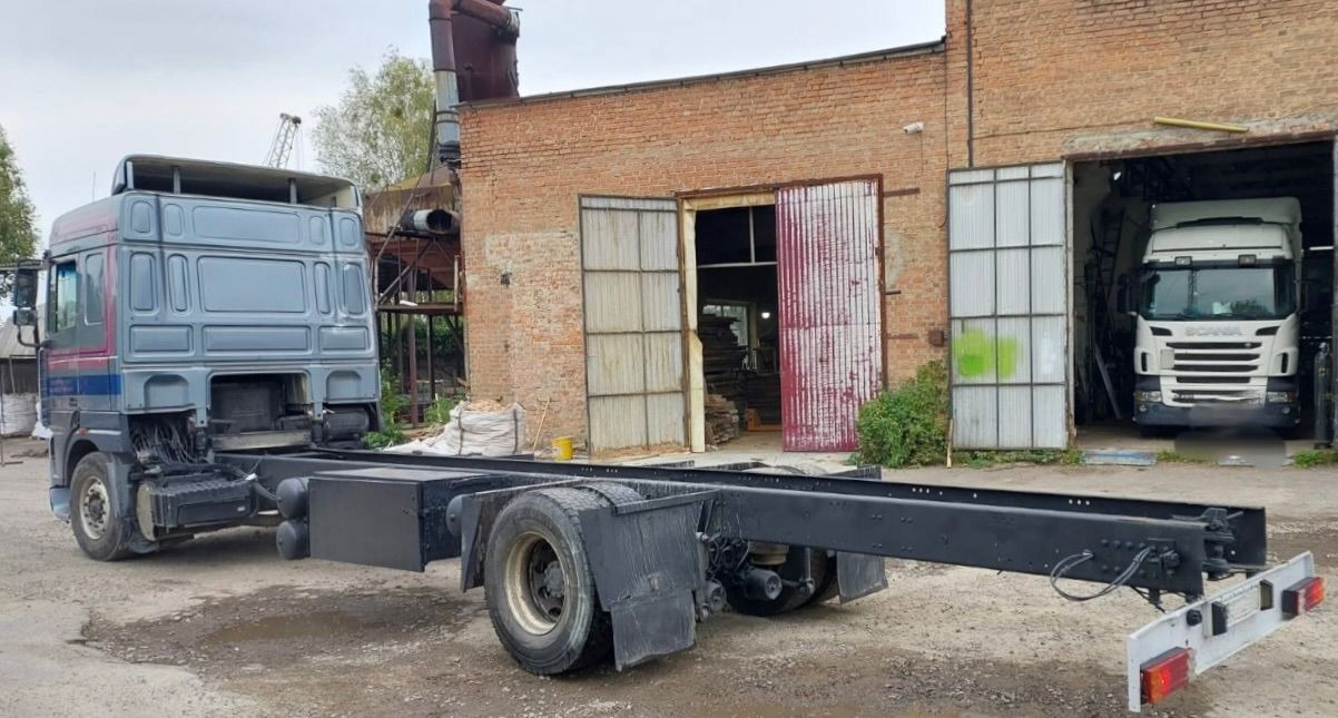 DAF 95XF380 - Cab chassis truck: picture 4 DAF 95XF380 - Cab chassis truck: picture 4