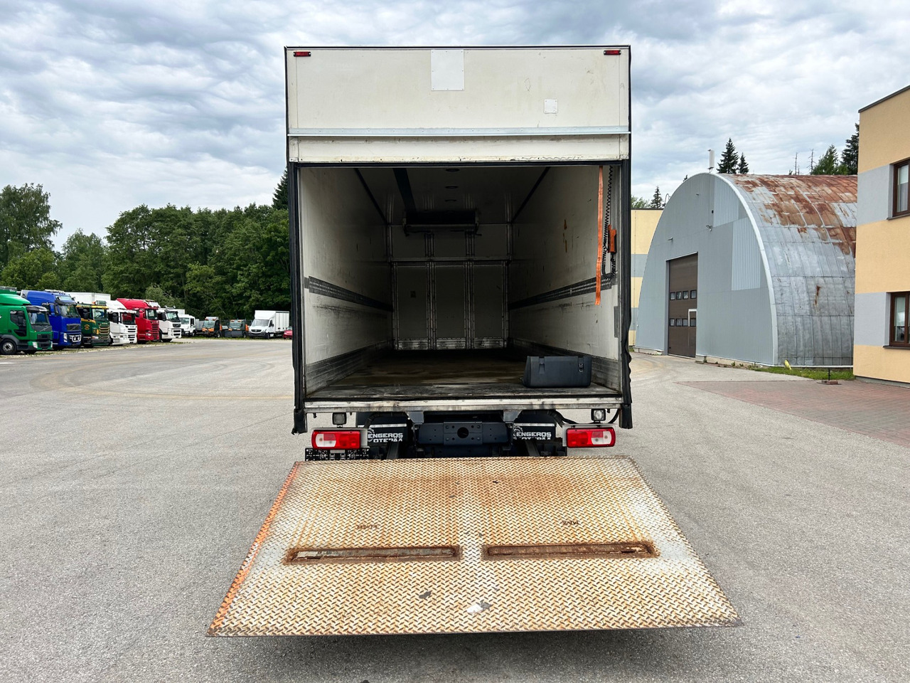 Refrigerator truck DAF XF510: picture 8