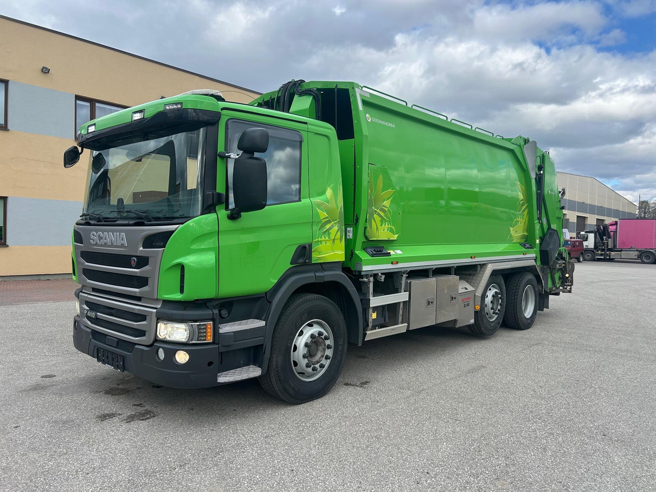 SCANIA P410 - Garbage truck: picture 2 SCANIA P410 - Garbage truck: picture 2