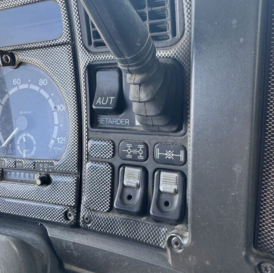 SCANIA 164 - Tractor unit: picture 4 SCANIA 164 - Tractor unit: picture 4