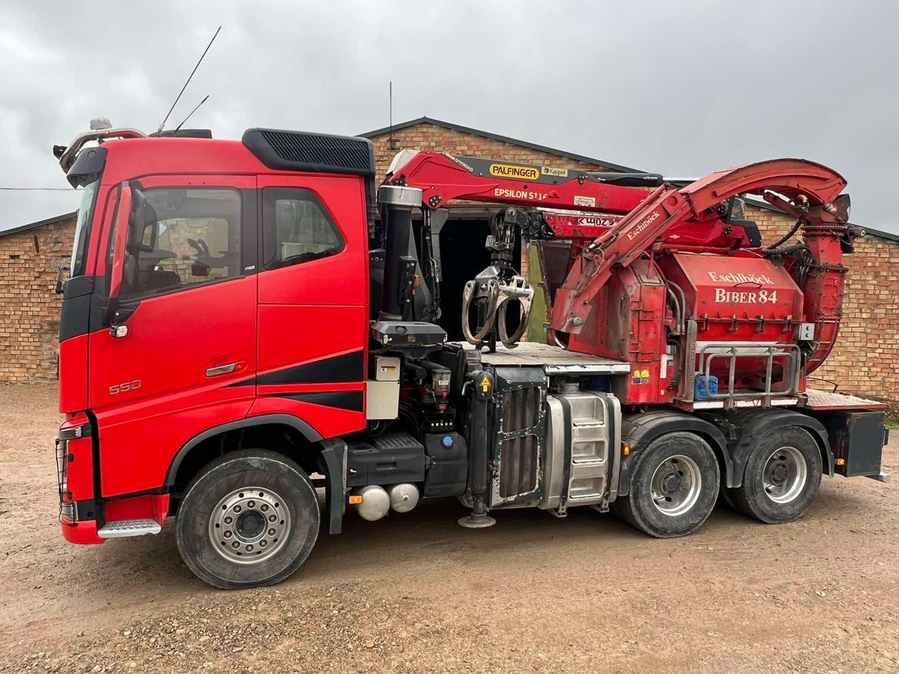 VOLVO FH16.550 - Wood chipper: picture 4 VOLVO FH16.550 - Wood chipper: picture 4