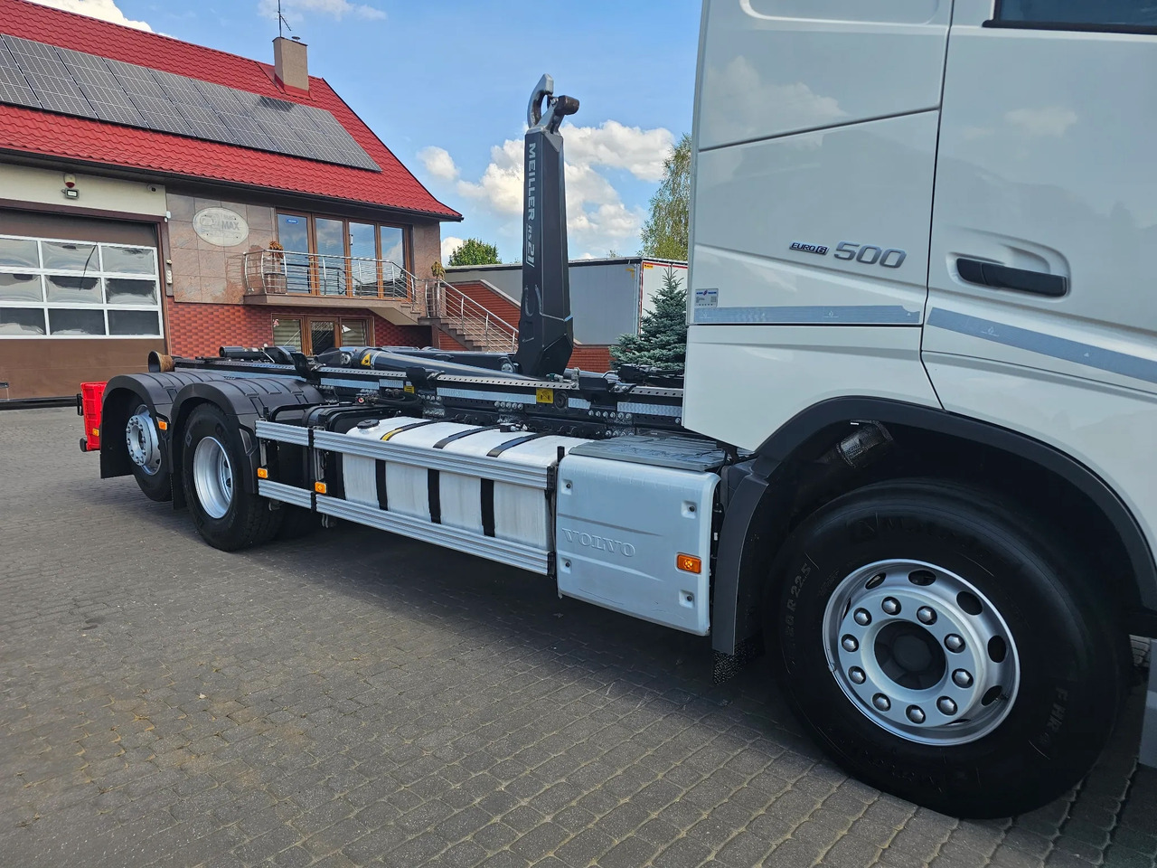 Hook lift truck VOLVO FH500: picture 17