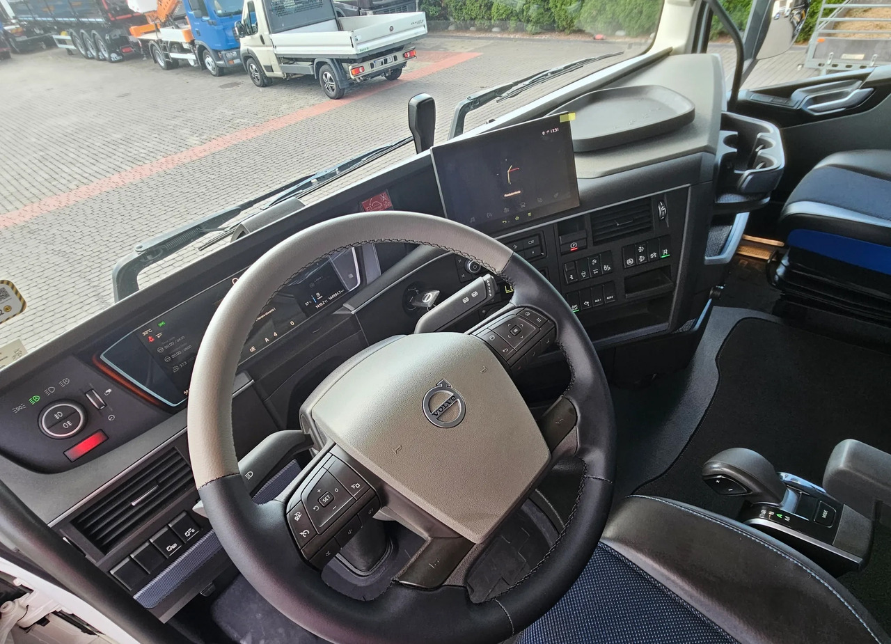 Hook lift truck VOLVO FH500: picture 25