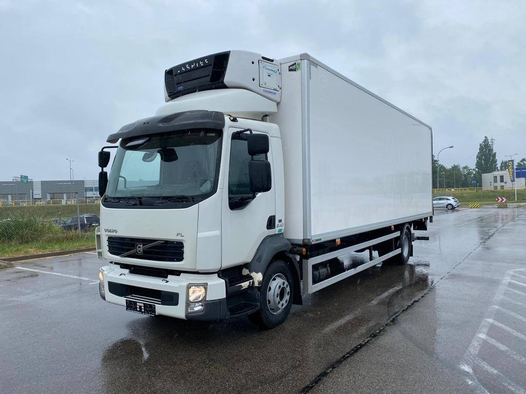 VOLVO FL 240 - Refrigerator truck: picture 2 VOLVO FL 240 - Refrigerator truck: picture 2