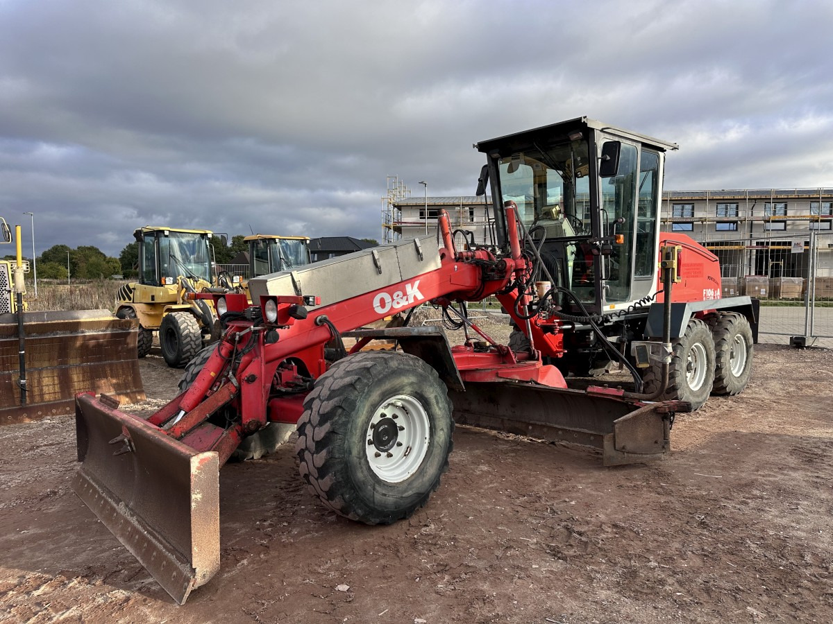 O&K F 106.5 - 6x6 Laser Topcon- Klima Cummins 6 Zyl. - Grader: picture 3 O&K F 106.5 - 6x6 Laser Topcon- Klima Cummins 6 Zyl. - Grader: picture 3