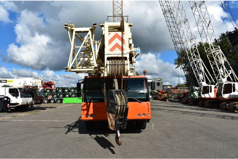 Liebherr LTM 1160-5.1 - All terrain crane: picture 3 Liebherr LTM 1160-5.1 - All terrain crane: picture 3