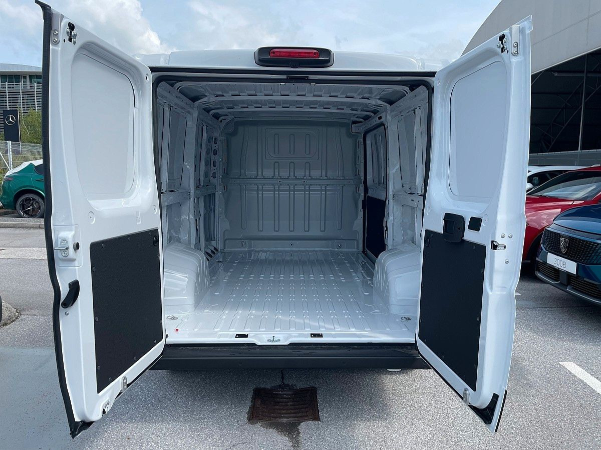 Fiat Ducato 30L L2H1-120-Klima;Temp;P.Sens;DAB+;2025 - Small van: picture 5 Fiat Ducato 30L L2H1-120-Klima;Temp;P.Sens;DAB+;2025 - Small van: picture 5