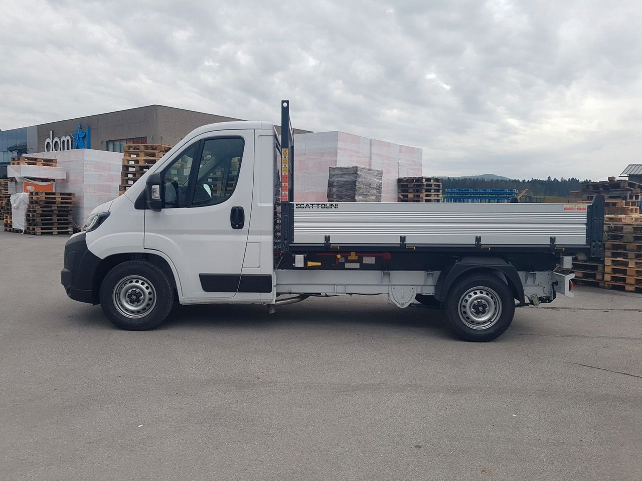 Fiat Ducato 35H L2H1 EKA 3-Seiten-Kipper 180 PS AHK - Tipper van: picture 3 Fiat Ducato 35H L2H1 EKA 3-Seiten-Kipper 180 PS AHK - Tipper van: picture 3